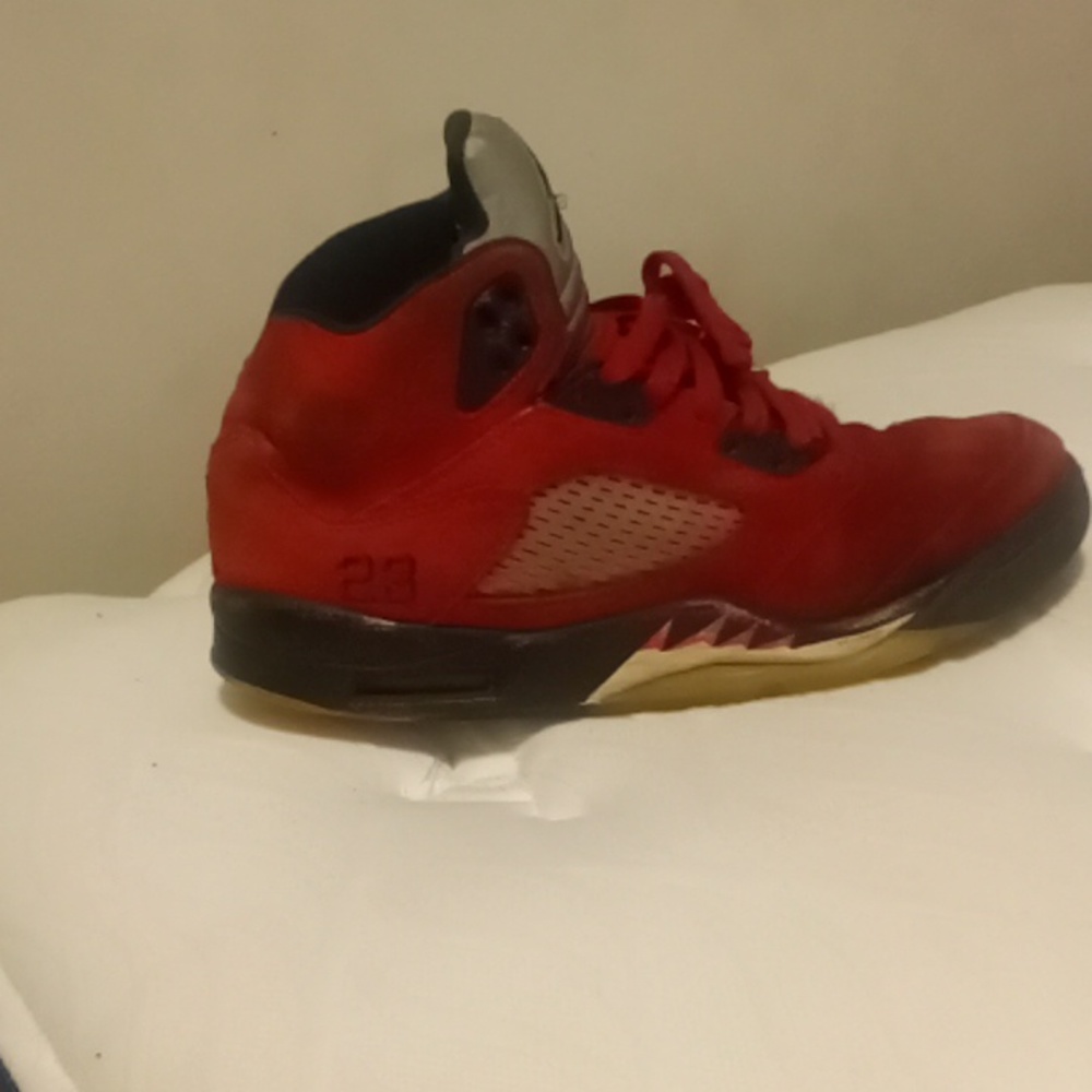 Jordan raging bull 5s